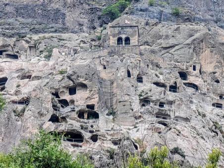 ヴァルジアのベル・タワーと洞窟住居群 ベル・タワー,シンボル,ヴァルジアの写真素材