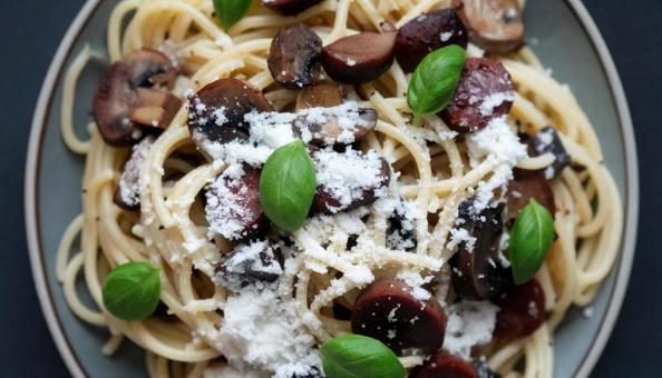 手作りパスタ・スパゲティ・俯瞰 手作りパスタ・スパゲティ・俯瞰の写真