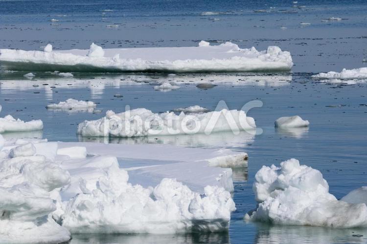 野付半島から見る流氷 日本,北海道,野付半島の写真素材