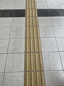 床 点字ブロック,点字,道の写真素材