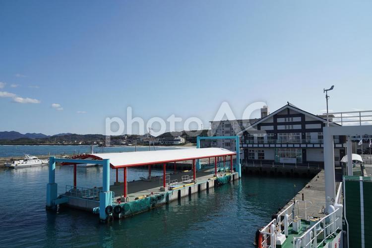 福岡県宗像市の宗像大島を結ぶ神湊 福岡,宗像,宗像大島の写真素材