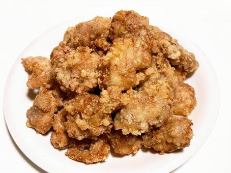 山盛りの唐揚げ 山盛りの唐揚げ 唐揚げ,から揚げ,鶏肉の写真素材