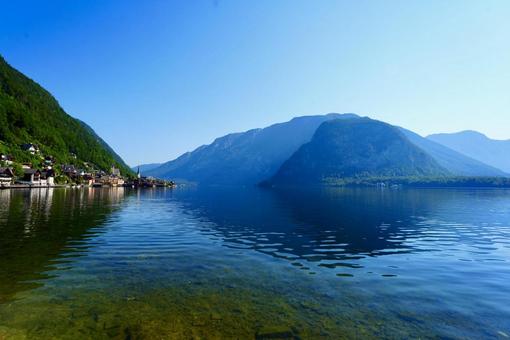 美しいハルシュタット湖の風景 美しいハルシュタット湖の風景の写真