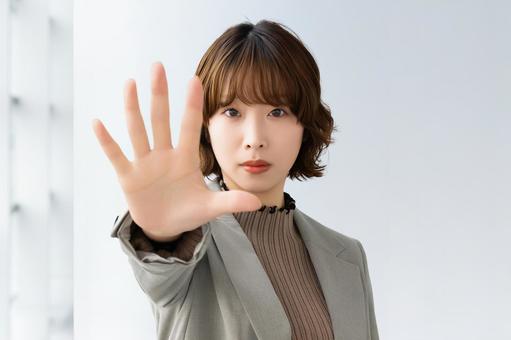 ストップ！制止する女性・ビジネスウーマン 女性,ビジネス,待ての写真素材