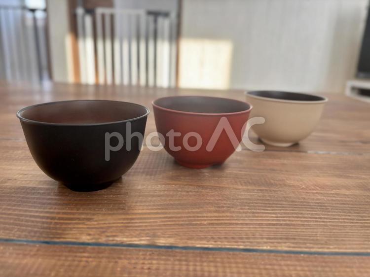 並んだ三色のお椀 お椀,お皿,入れ物の写真素材