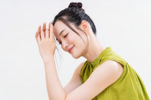 若い女性のビューティ 若い女性のビューティ スキンケア,美容,女性の写真素材