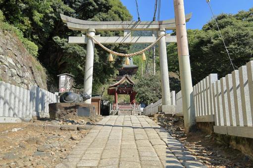筑波山神社の境内鳥居 筑波山神社の境内鳥居 筑波山神社,鳥居,境内鳥居の写真素材