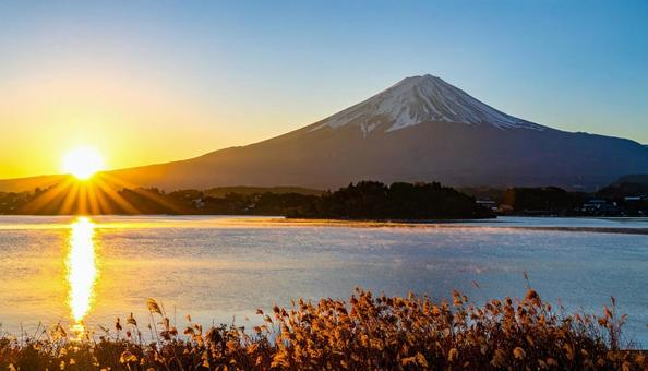 日本の夜明け 日本の夜明けの写真