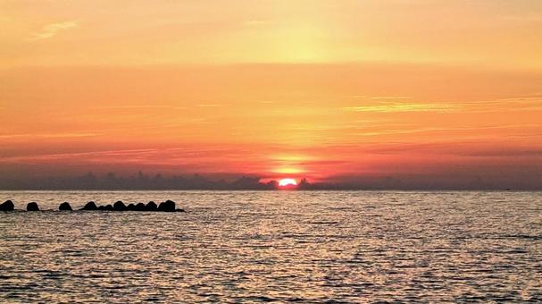 日本海に沈む夕日3 日本海に沈む夕日3の写真