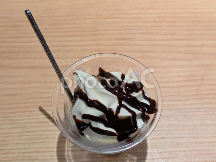 横浜市都筑区牛久保西のチョコレートアイス 丸源ラーメン横浜都筑店,ラーメン店,外食の写真素材