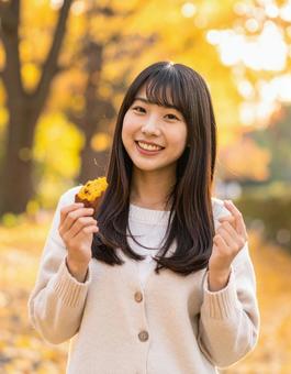 秋の彼女・焼き芋美味しいね! 秋の彼女・焼き芋美味しいね!の写真