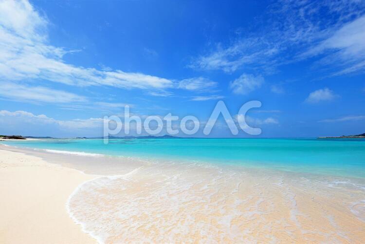 沖縄　綺麗な海　白い砂浜　ヒーリング 日本,沖縄,海の写真素材