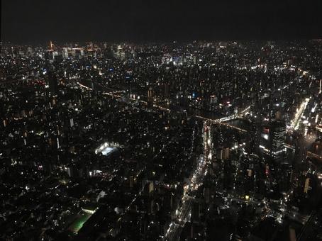 ビルの夜景 ビルの夜景の写真