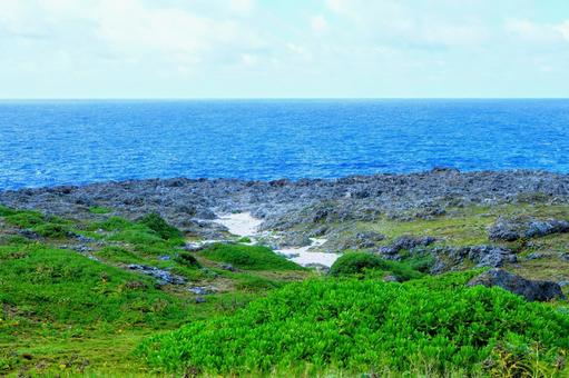 沖縄・波照間島の日本最南端の海岸 沖縄・波照間島の日本最南端の海岸 波照間島,日本最南端,海岸の写真素材