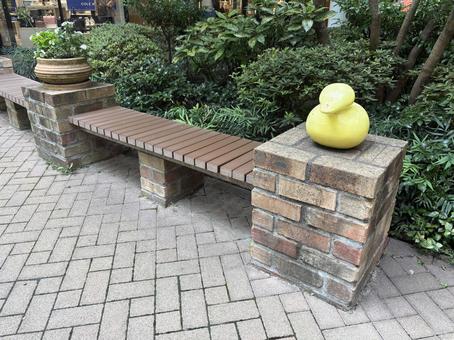 ひよことベンチ ひよことベンチ 自然,植物,緑の写真素材