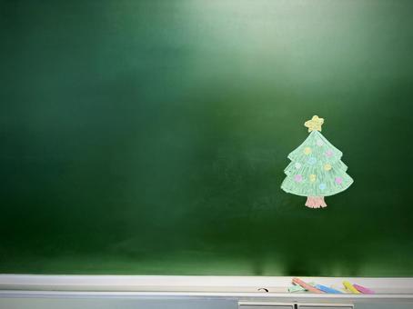 黒板に描いたクリスマスツリー 01 黒板に描いたクリスマスツリー 01 クリスマスツリー,もみの木,知恵の樹の写真素材
