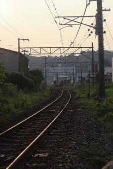 The tracks continue on and on, JPG