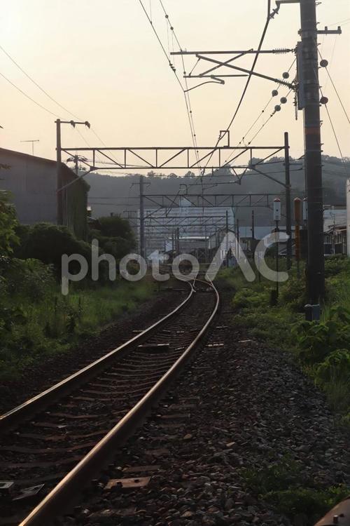 線路は続くよ、どこまでも 鉄道,線路,風景の写真素材