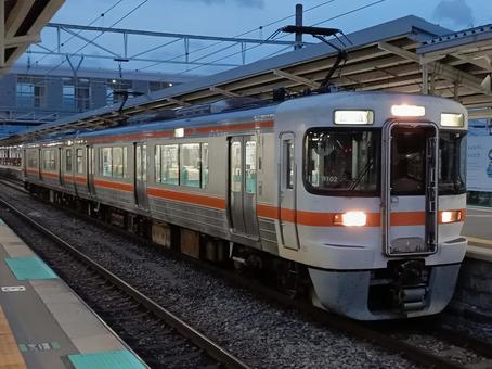 ３１３系３０００番台Ｒ１０２ 鉄道,jr,jr東日本の写真素材