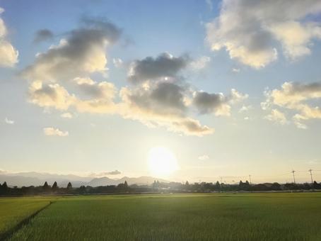 夕焼け 空,雲,景色の写真素材