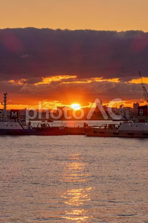 神戸の夕日 夕景,日の入,朝日の写真素材