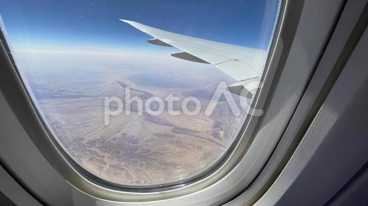 空から見たアラビア半島の砂漠 砂漠,飛行機,空からの写真素材