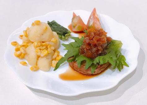 和風ハンバーグ 和風ハンバーグ,ハンバーグ,和風の写真素材