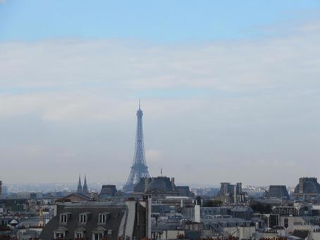 フランスのパリ(エッフェル塔方向)の風景 フランスのパリ(エッフェル塔方向)の風景 パリ中心部,展望,風景の写真素材