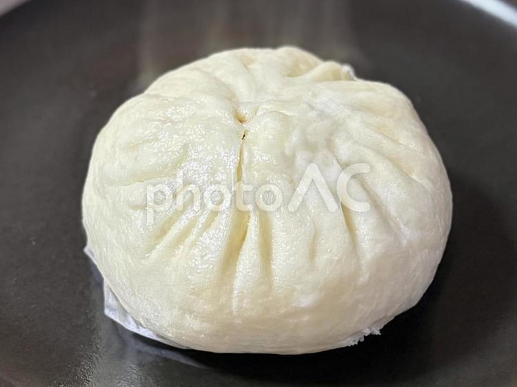 蒸し立ての肉まん 中華まん,肉まん,白の写真素材
