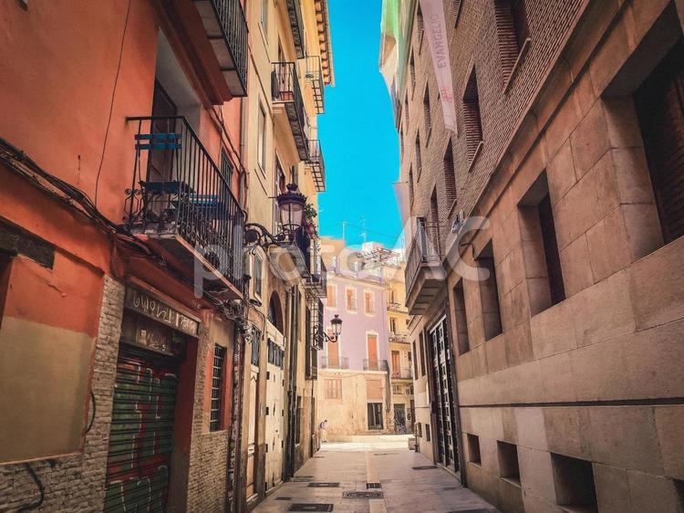 スペインの街中の風景　ヨーロッパ 街並み,スペイン,バレンシアの写真素材