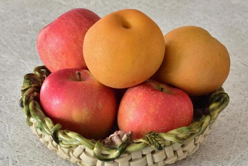 梨とリンゴ 梨,リンゴ,フルーツの写真素材