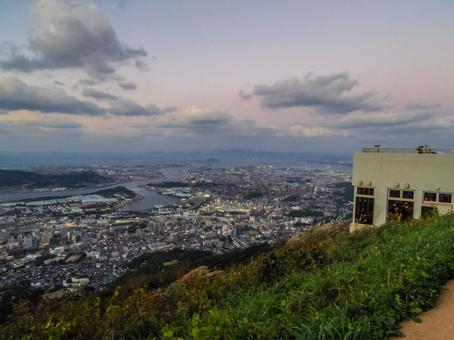 【福岡県】北九州市・皿倉山展望台 皿倉山展望台,絶景,マジックアワーの写真素材