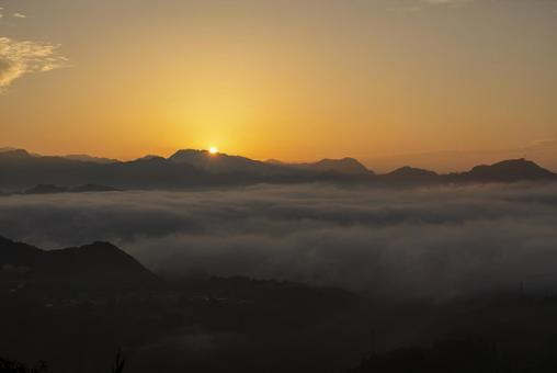 高千穂　国見ヶ丘の雲海 雲海,高千穂,国見ヶ丘の写真素材
