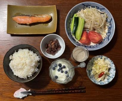 Photo, dinner, government stockpiled rice, rice, 