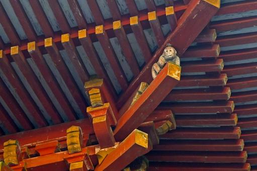 滋賀・大津市 日吉大社 西本宮 楼門の猿 日吉大社,西本宮,神猿の写真素材