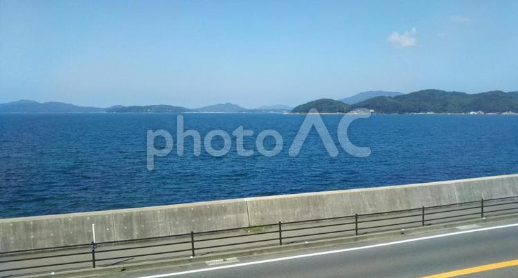 海岸線を走る道路 海岸線,ドライブ,海沿いの写真素材