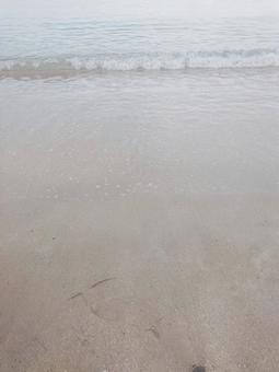 海 縦向け 海 縦向け テクスチャ,背景,足跡の写真素材