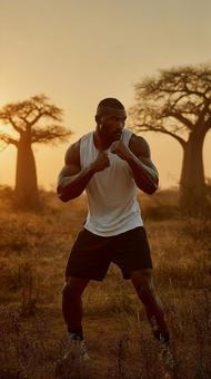 筋肉隆々なボクサーのトレーニング姿 筋肉隆々なボクサーのトレーニング姿の写真