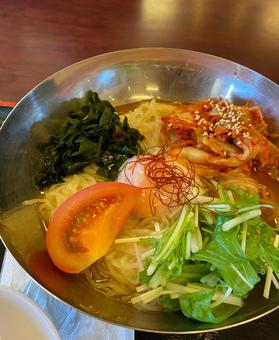 韓国冷麺 韓国冷麺 冷麺,韓国冷麺,盛岡冷麺の写真素材