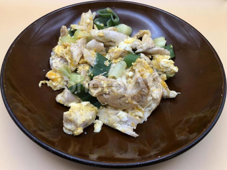 豚肉とネギ炒め　自炊　一人暮らし 自炊,豚肉,ねぎの写真素材