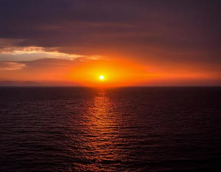 綺麗な朝焼け・朝日の風景3 朝日,朝焼け,海の写真素材