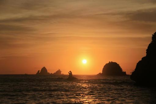 大田子海岸の美しい夕景 大田子海岸の美しい夕景の写真