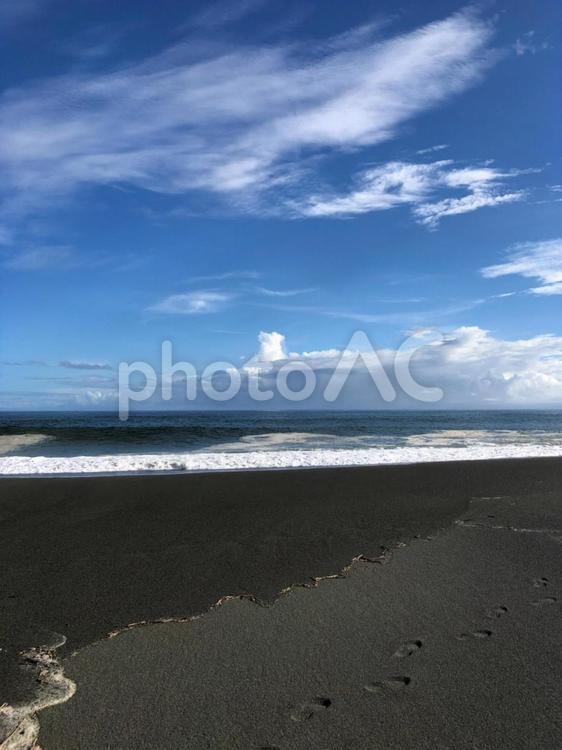 ある夏の日の海２ 湘南,西湘,砂浜の写真素材