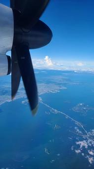 プロペラと島 プロペラと島の写真