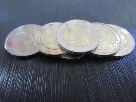 2ユーロ硬貨 2ユーロ硬貨の写真