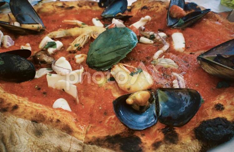 ムール貝　海鮮ピザ イタリアン,ピザ,ムール貝の写真素材