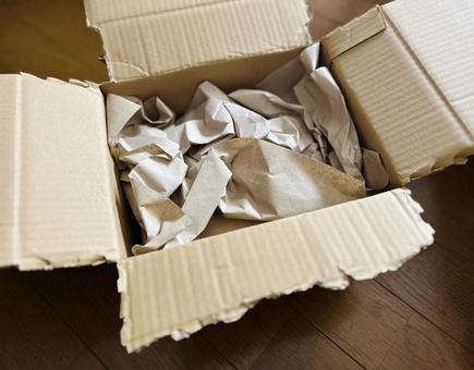 梱包されているネット注文の商品 梱包されているネット注文の商品 梱包,資材,宅配の写真素材