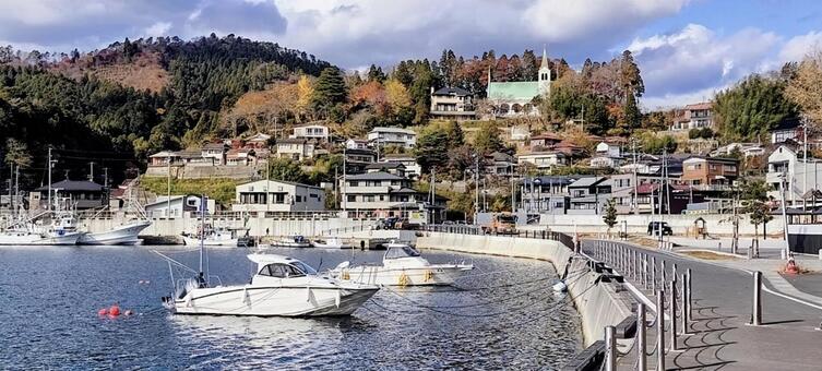 気仙沼湾の風景 海,空,山の写真素材