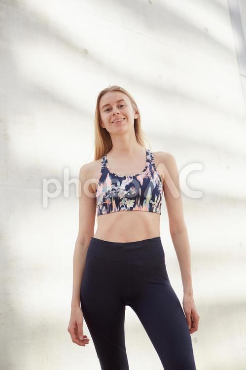 エクササイズする女性 女性,外国人,エクササイズの写真素材