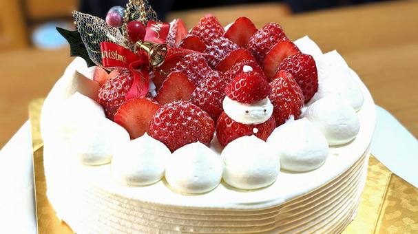 いちごサンタのいるクリスマスケーキ いちごサンタのいるクリスマスケーキの写真
